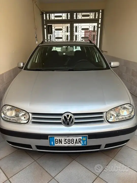 Volkswagen Golf Variant 2000 photo 2