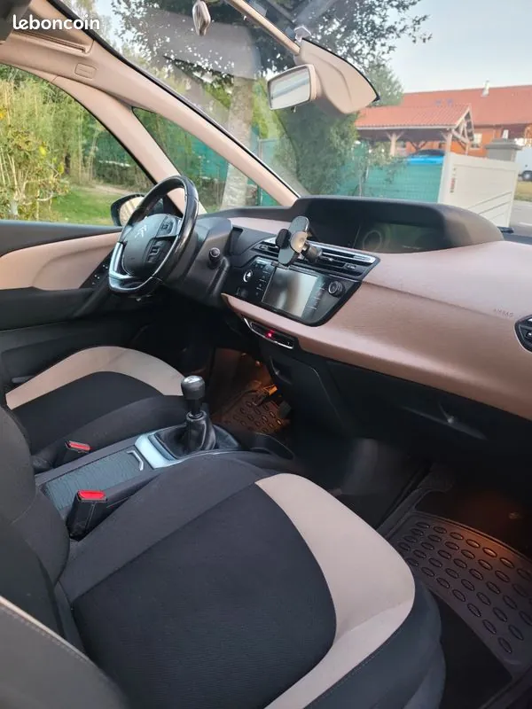 Citroen C4 Picasso 2015 photo 3