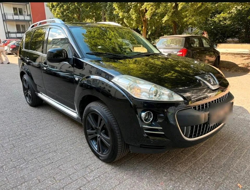 Peugeot 4007