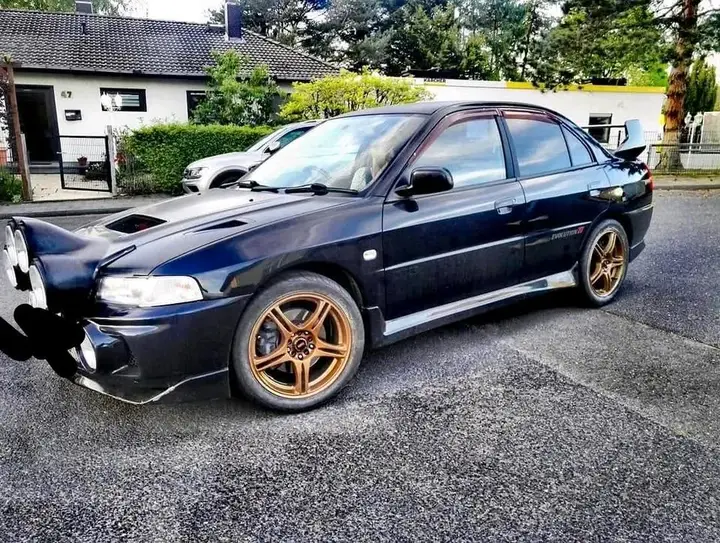 Mitsubishi Lancer