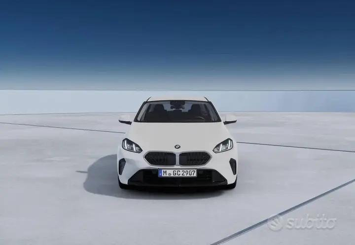 BMW 1 Series 2023 photo 3