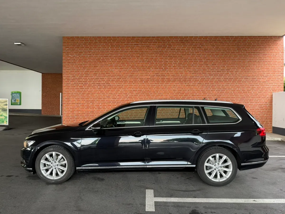 Volkswagen Passat 2015 photo 2