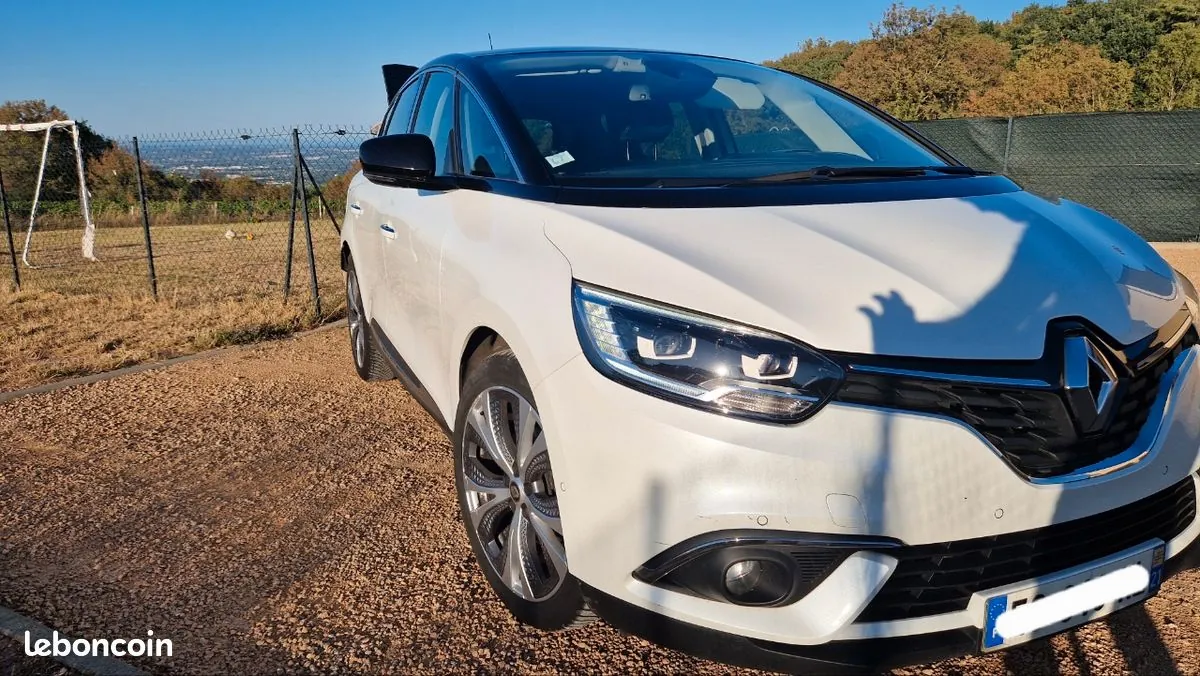 Renault Scenic 2017 photo 2