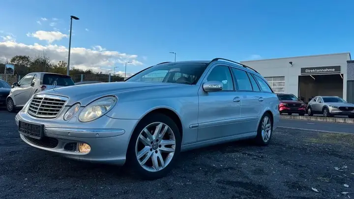 Mercedes-Benz E 280