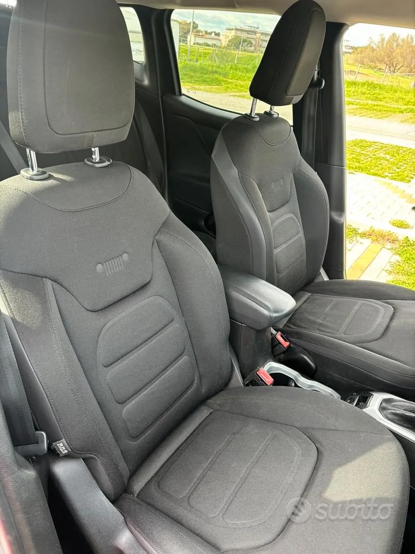 Jeep Renegade 2016 photo 5