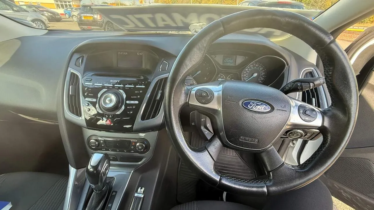Ford Focus 2013 photo 3