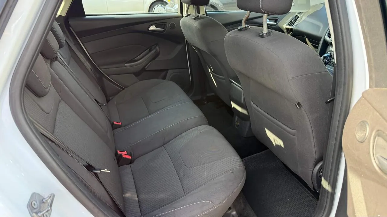 Ford Focus 2013 photo 4