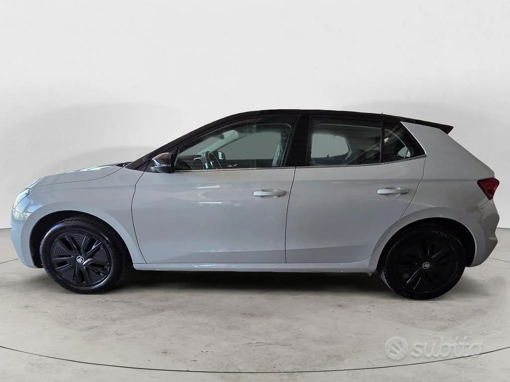 Skoda Fabia 2024 photo 2