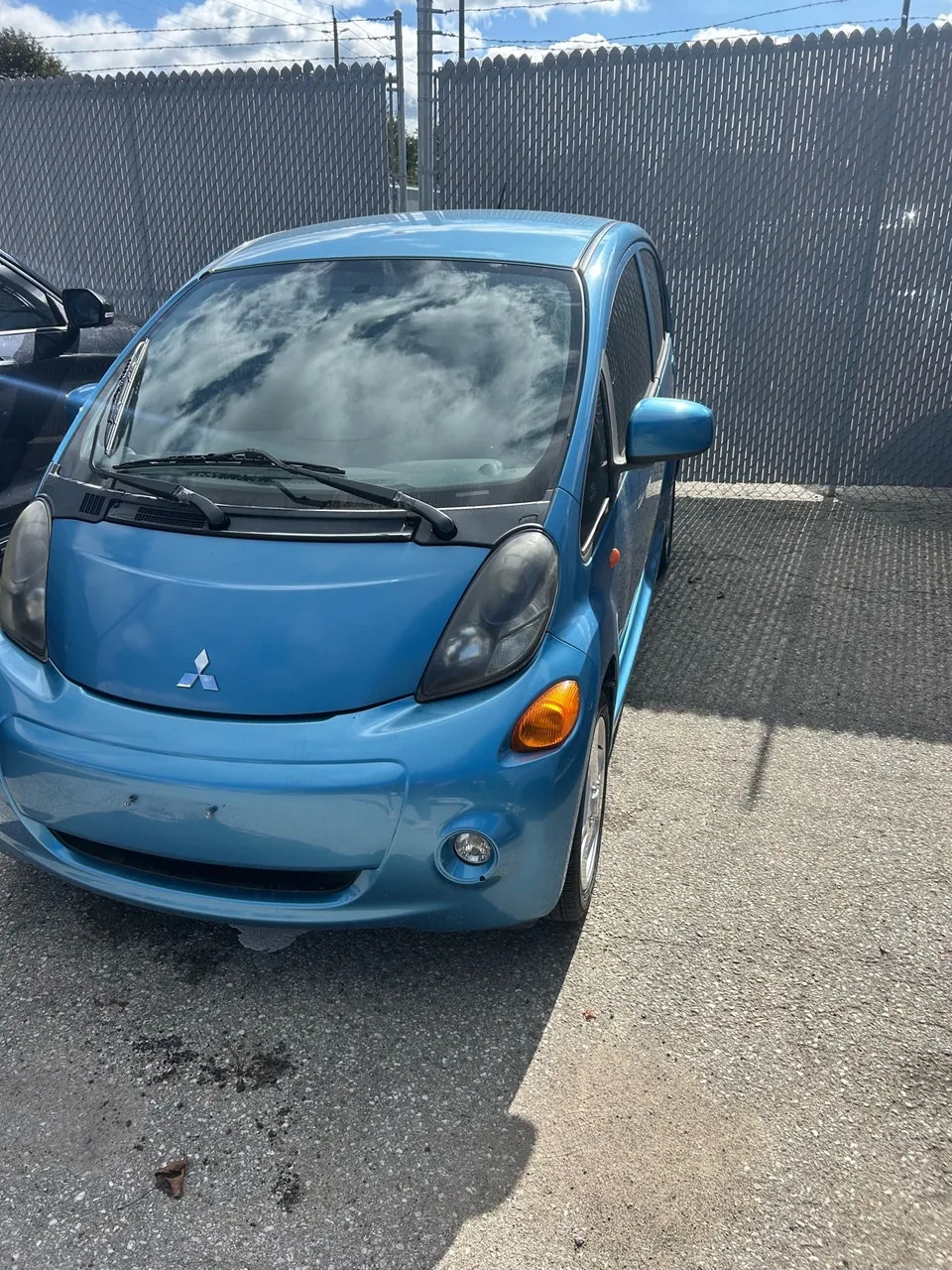 Mitsubishi Miev 2012 photo 3