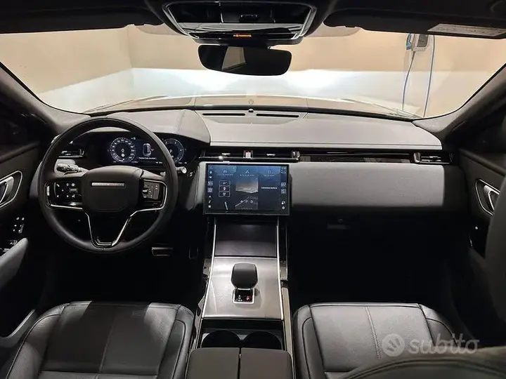 Land Rover Velar 2025 photo 4