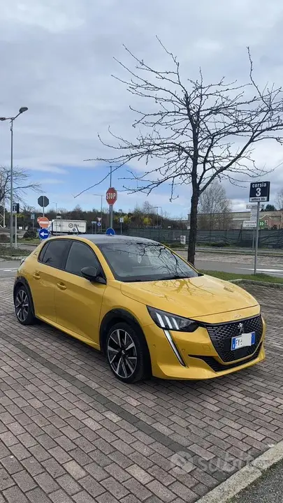 Peugeot 208 2019 photo 4