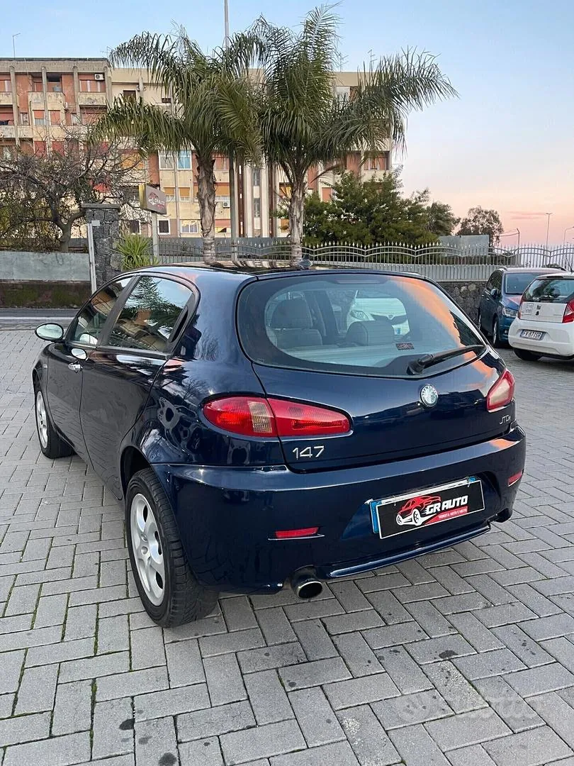 Alfa Romeo 147 2006 photo 3