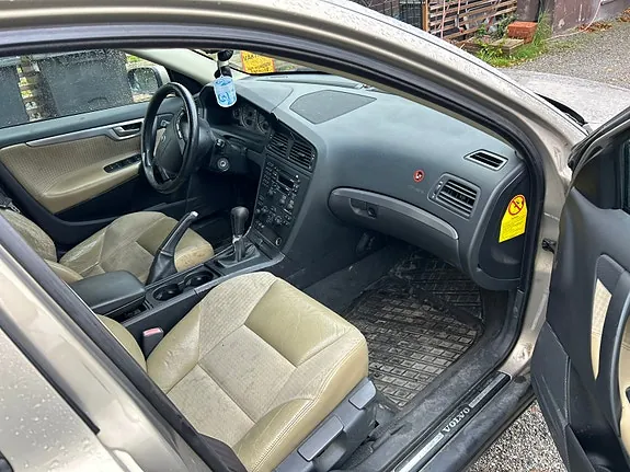 Volvo V70 2004 photo 5