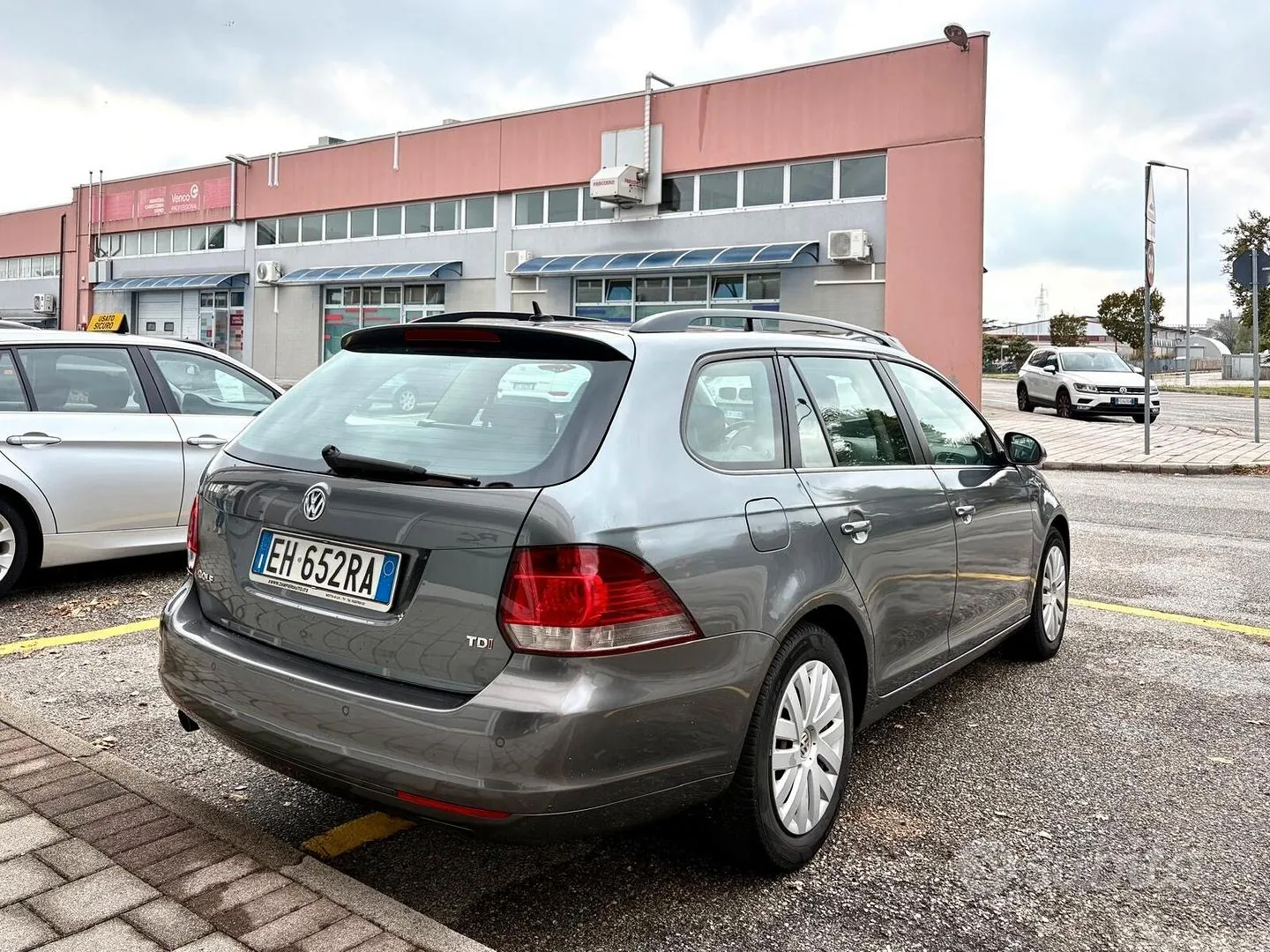 Volkswagen Golf 2011 photo 4
