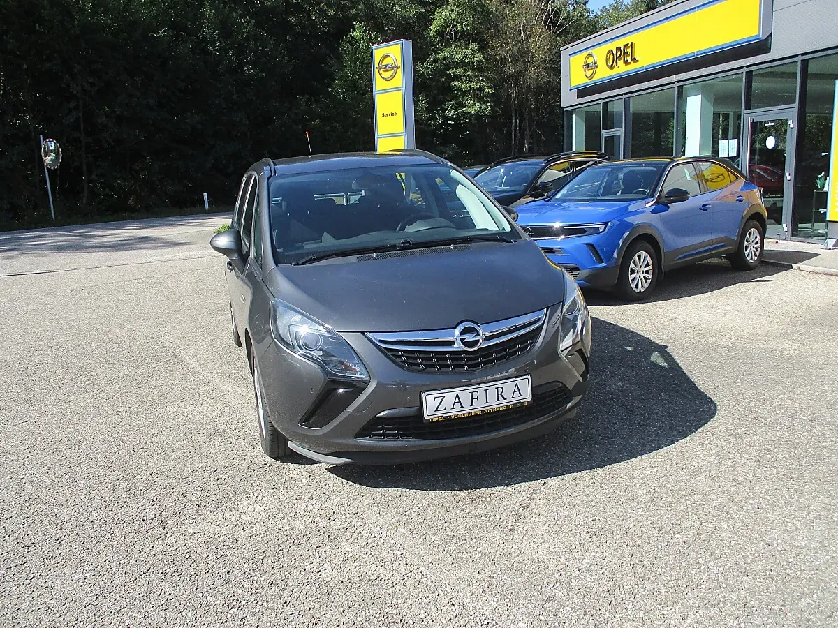 Opel Zafira Tourer 2012 photo 3