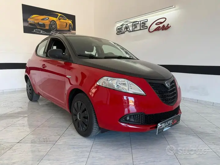 Lancia Ypsilon