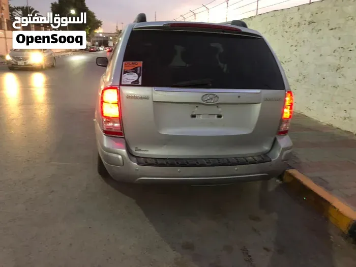 Hyundai Grand Santa Fe 2011 photo 3
