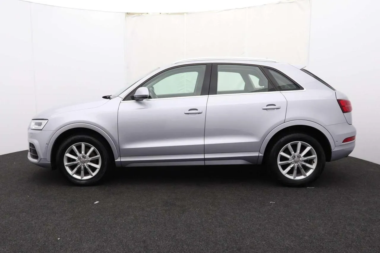 Audi Q3 2016 photo 5
