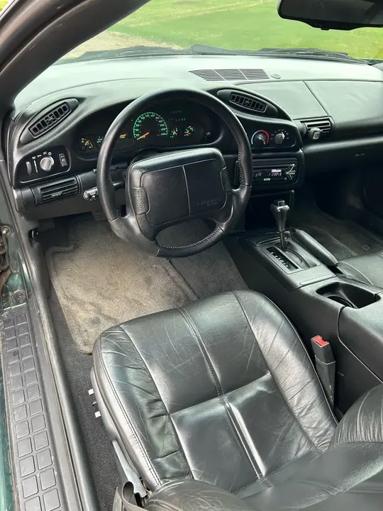 Chevrolet Camaro 1995 photo 4