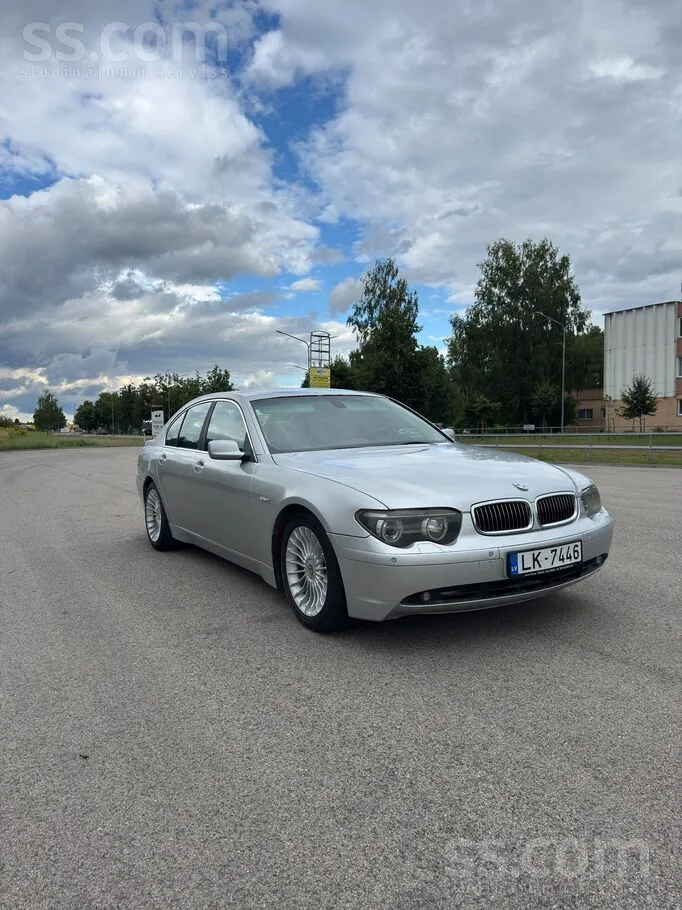 BMW 730 2003 photo 2