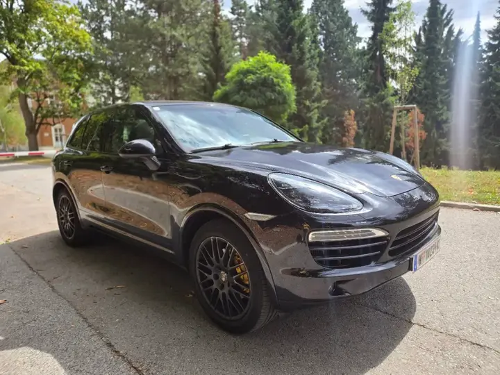 Porsche Cayenne 2011 photo 3