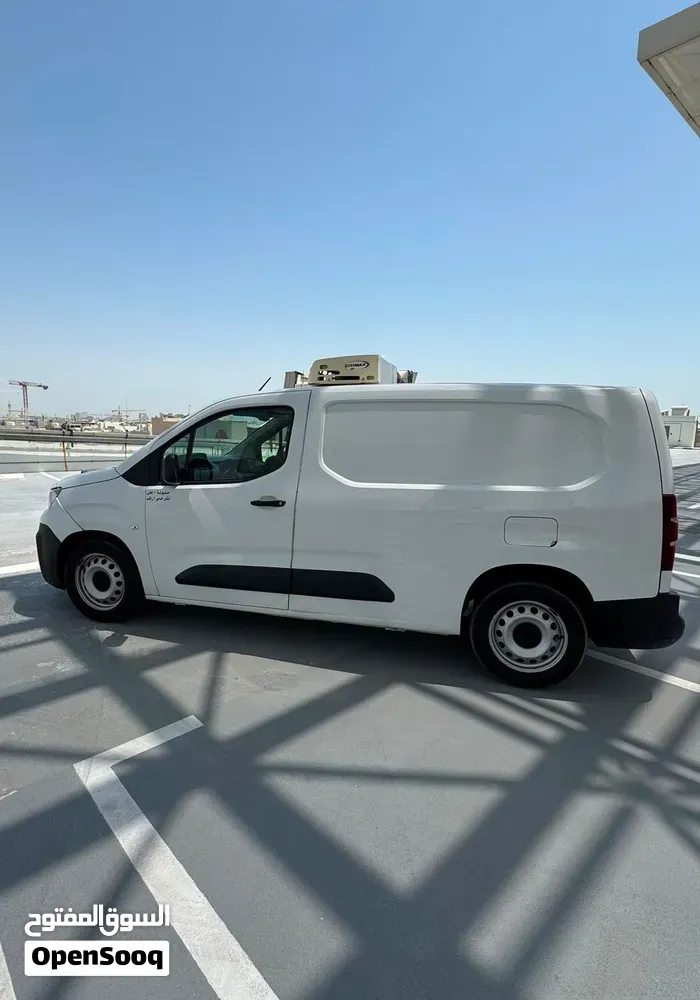 Peugeot Partner 2022 photo 4