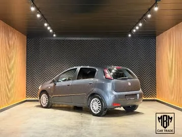Fiat Punto 2012 photo 2