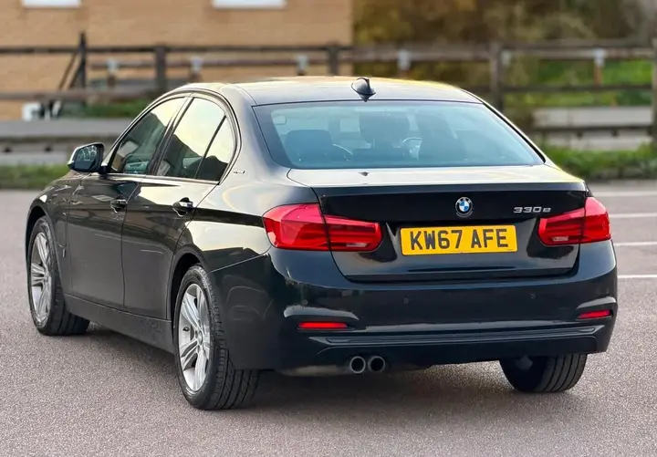 BMW 3 Series 2017 photo 4