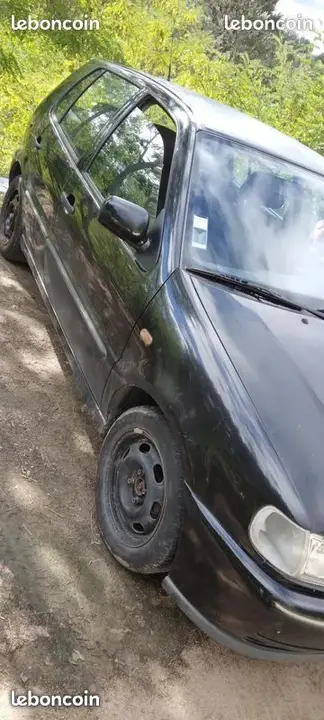 Volkswagen Polo 1998 photo 3