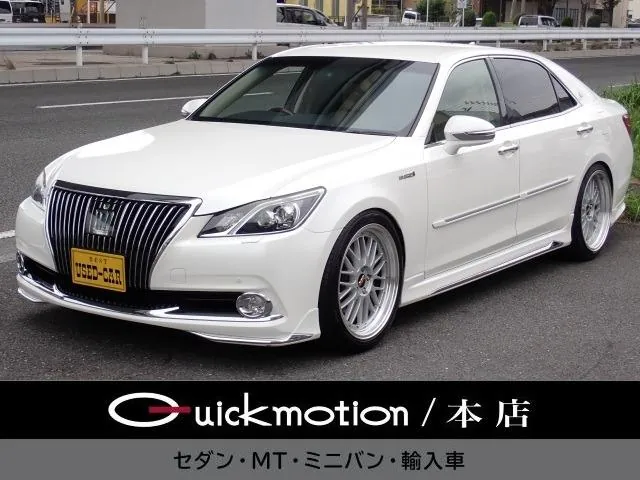 Toyota Crown Majesta F Version
