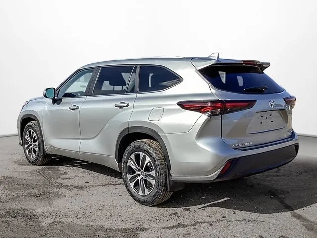 Toyota Highlander 2024 photo 4