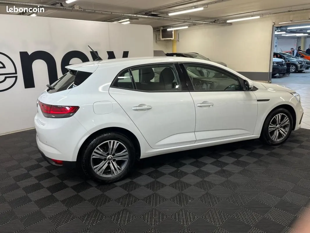 Renault Megane 2023 photo 3