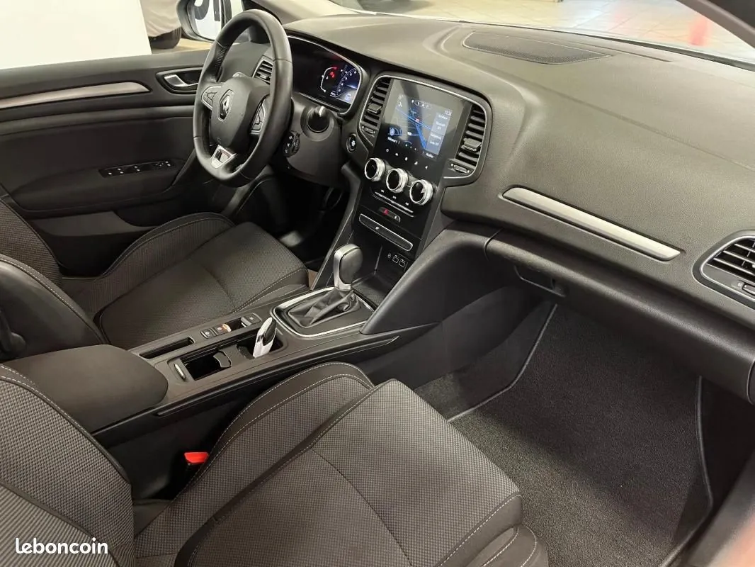 Renault Megane 2023 photo 5