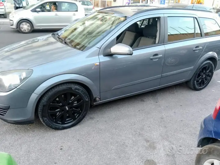 Opel Astra 2025 photo 4