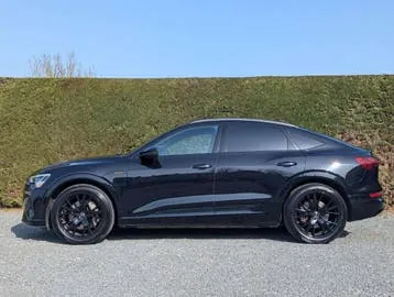 Audi Q8 E-Tron 2023 photo 2