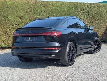 Audi Q8 E-Tron 2023 photo 3