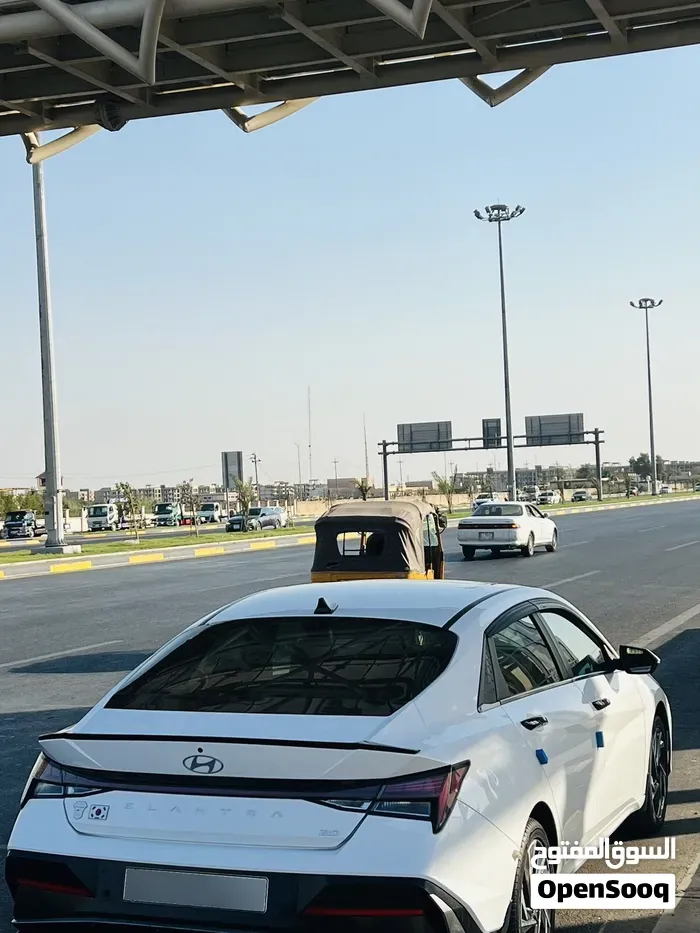 Hyundai Elantra 2024 photo 3