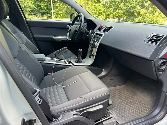 Volvo V50 2011 photo 5