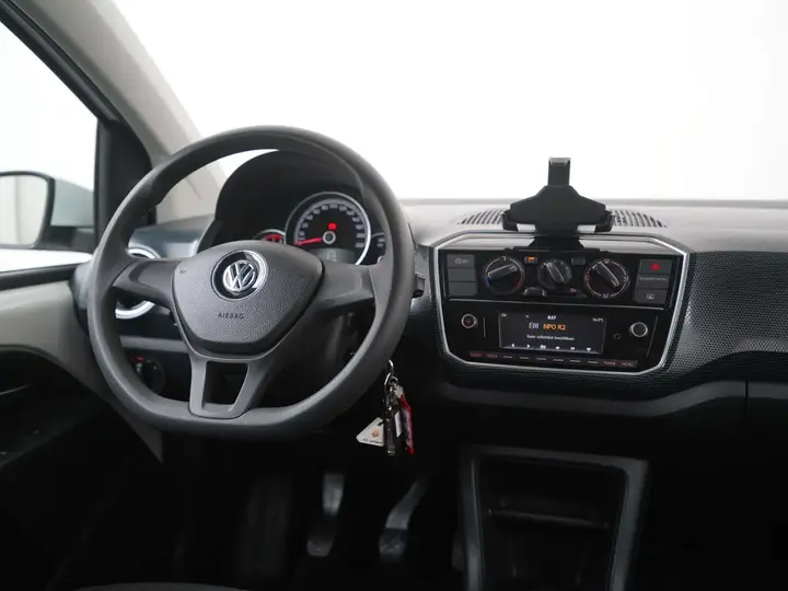 Volkswagen Up 2018 photo 5