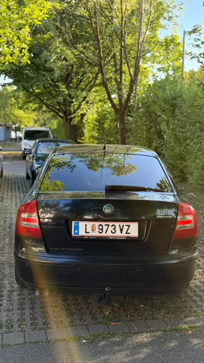 Skoda Octavia 2008 photo 2
