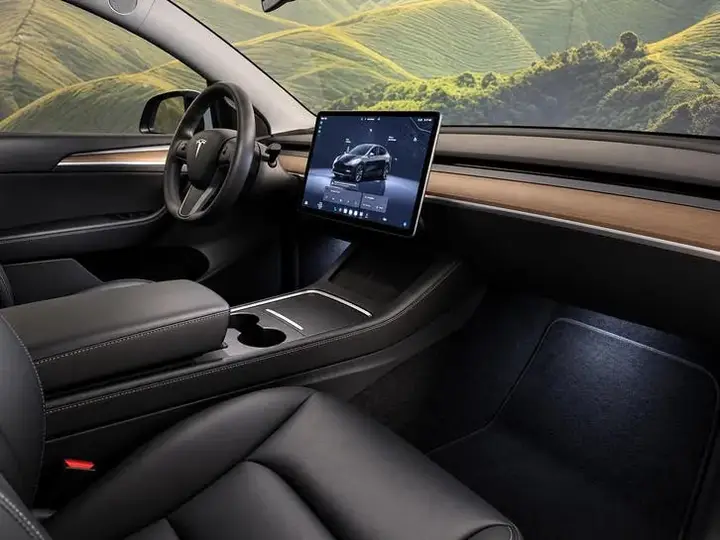 Tesla Model Y 2022 photo 2