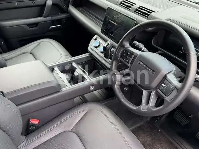 Land Rover Defender 2025 photo 3