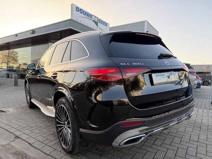Mercedes-Benz Glc 2024 photo 2