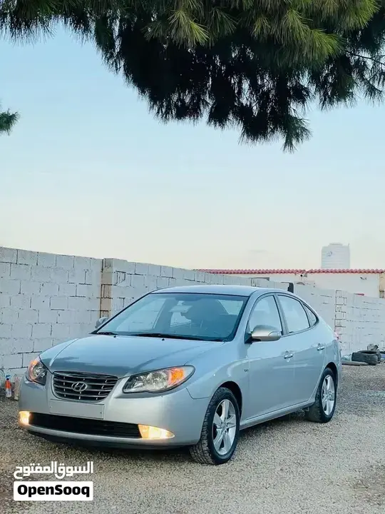 Hyundai Avante 2010 photo 4