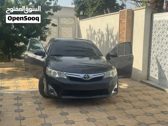 Toyota Camry 2014 photo 2