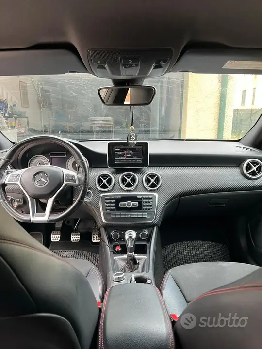 Mercedes-Benz A 2013 photo 3