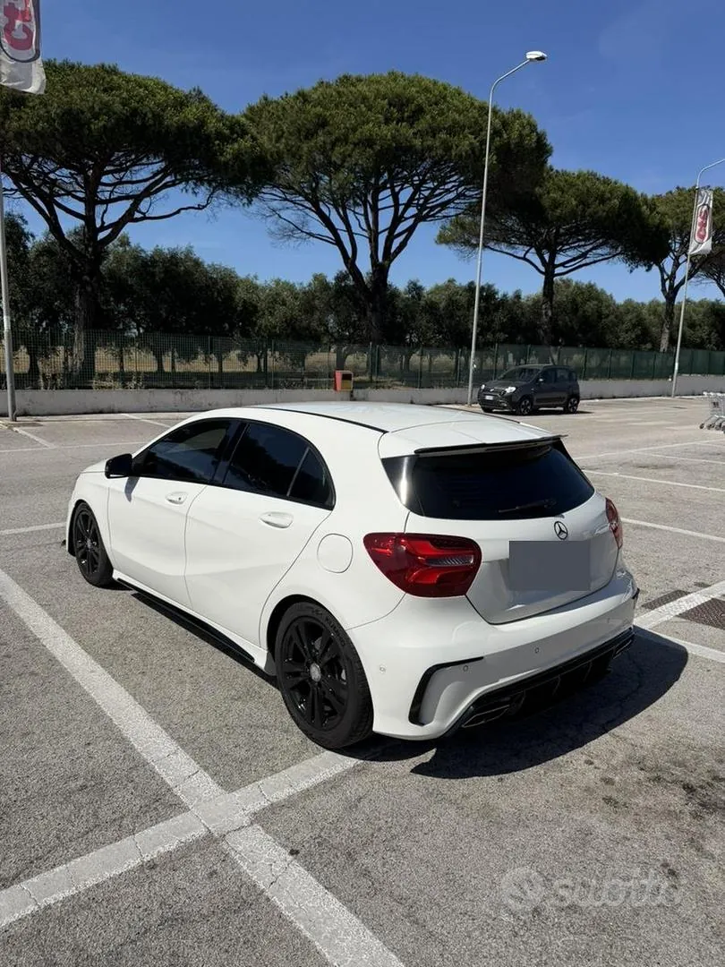Mercedes-Benz A-Class 2016 photo 2