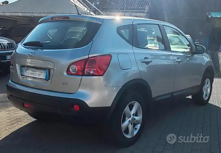 Nissan Qashqai 2008 photo 4