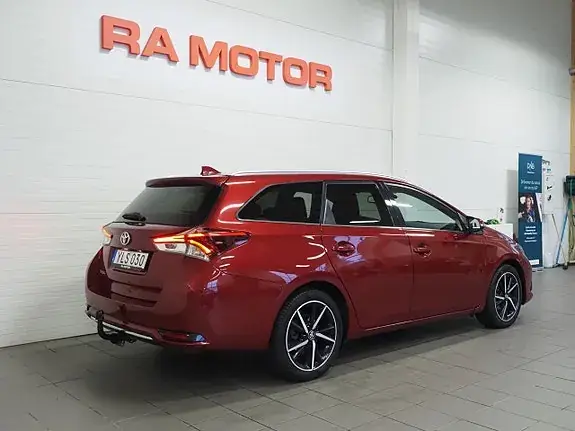 Toyota Auris 2017 photo 5