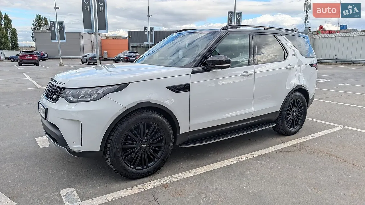 Land Rover Discovery 2017 photo 2